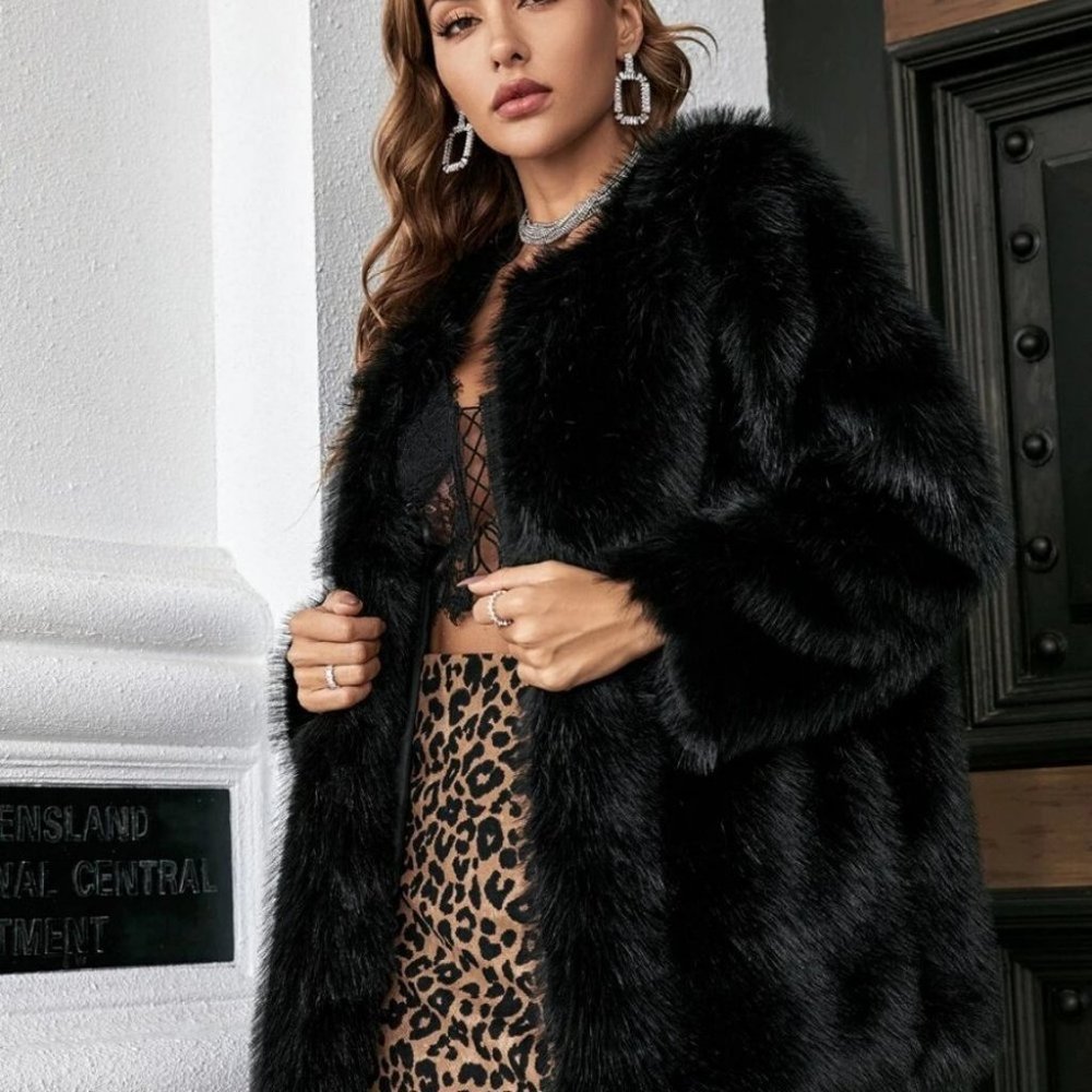 Contemporary Stylish Faux Fur black Coat trendy fall winter - Picture 6 of 6